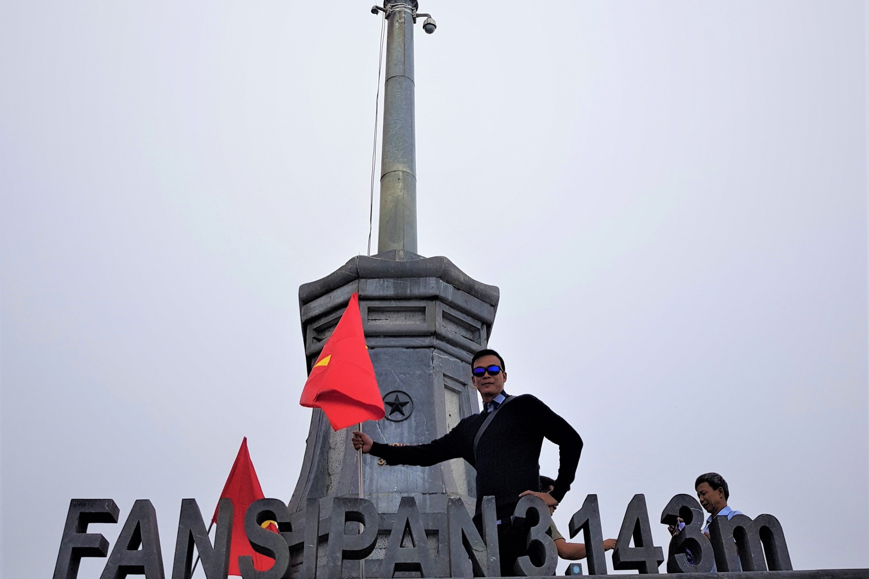 TP. HỒ CHÍ MINH - MỘC CHÂU - SƠN LA - ĐIỆN BIÊN - SAPA