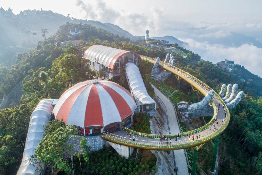 TP. HỒ CHÍ MINH - TRÃI NGHIỆM CẦU VÀNG BÀ NÀ HILLS - NGHỈ DƯỠNG PHỐ CỔ HỘI AN